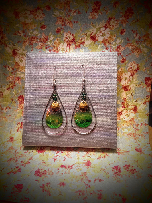 "Luck of the Irish" framed DBL Spinner blade  earrings
